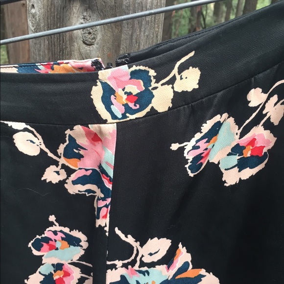 Anthropologie Elevenses evening wear culottes, printed pants, HPX2 - Picture 6 of 12